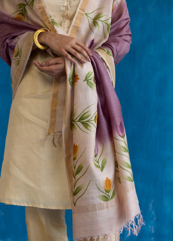 Wildflower Charm Hand-Painted Kosa Silk Dupatta - Image 4