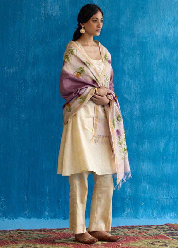 Wildflower Charm Hand-Painted Kosa Silk Dupatta