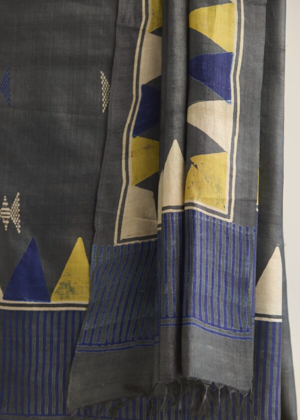 Geometric Kosa Silk Unstitched Suit – Hand Block Printed - Image 2