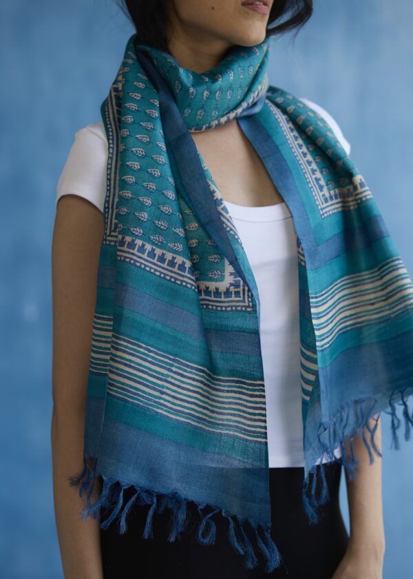 Leaf Kosa Silk Stole - Image 2