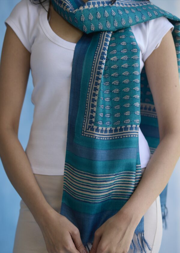 Leaf Kosa Silk Stole - Image 4