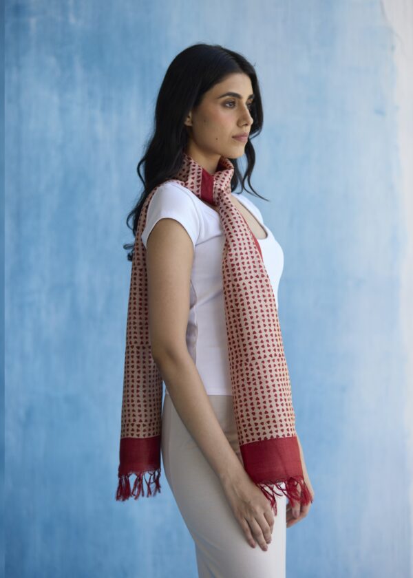 Crimson Charm Kosa Silk Stole - Image 2