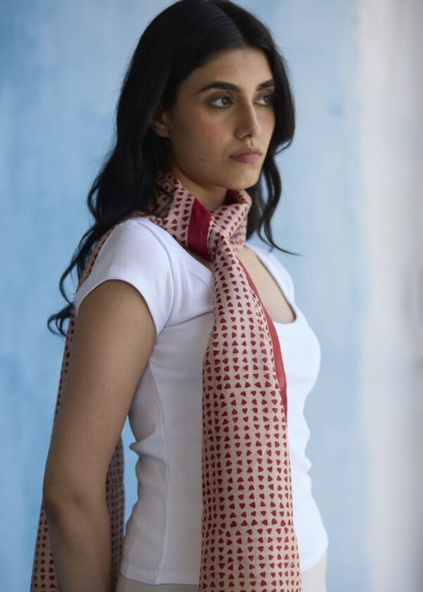 Crimson Charm Kosa Silk Stole - Image 3