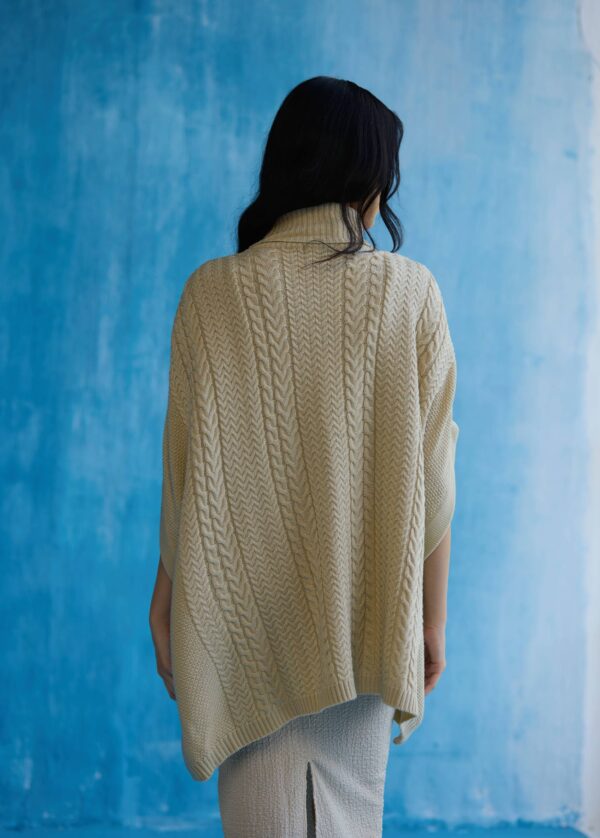 Alpine Luxe Poncho - Image 4