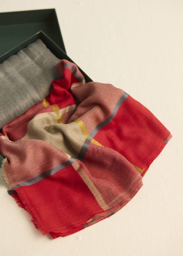 Modern Heritage Wool Stole Set - Image 2