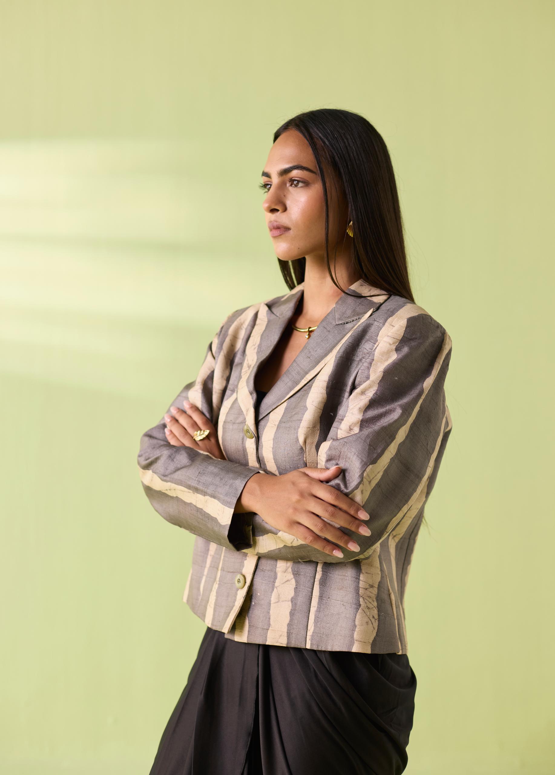 Kosa Silk Beige–Grey Striped Statement Jacket - Image 3