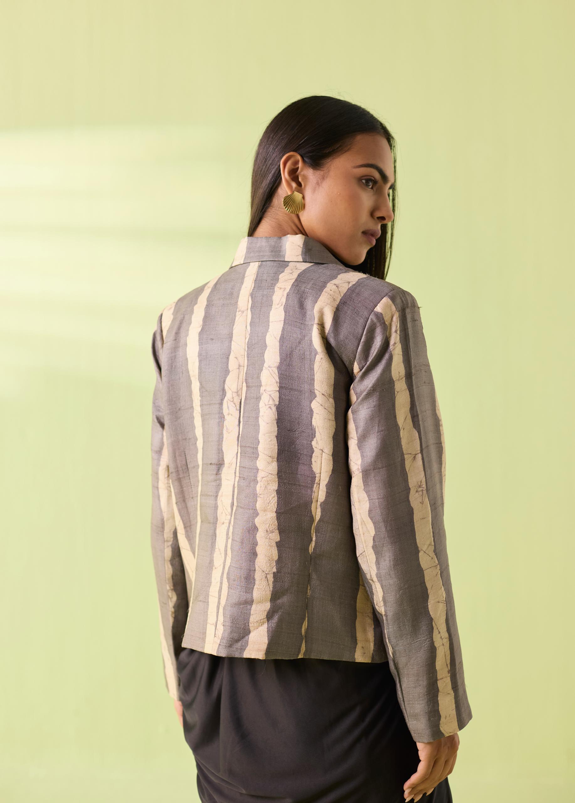 Kosa Silk Beige–Grey Striped Statement Jacket - Image 7