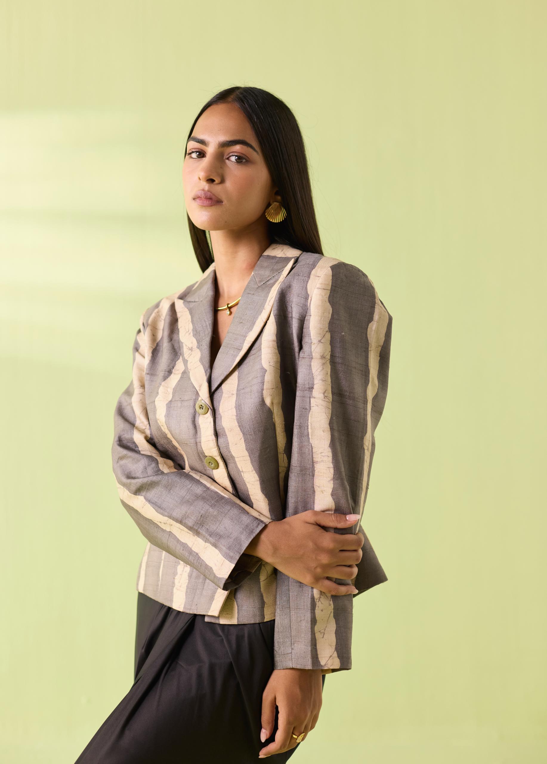 Kosa Silk Beige–Grey Striped Statement Jacket - Image 4