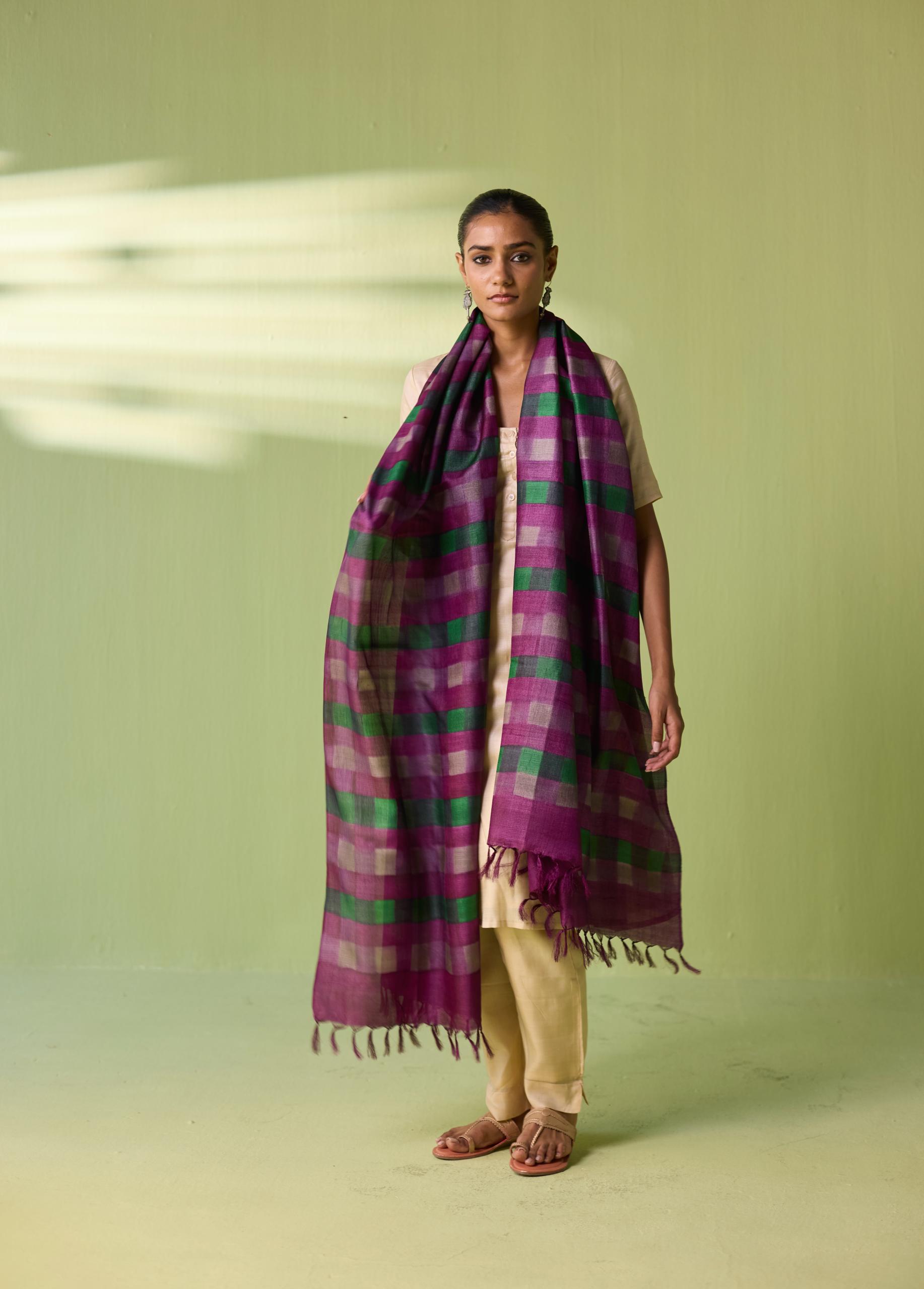 Jamuni Checks Kosa Silk Dupatta - Image 4