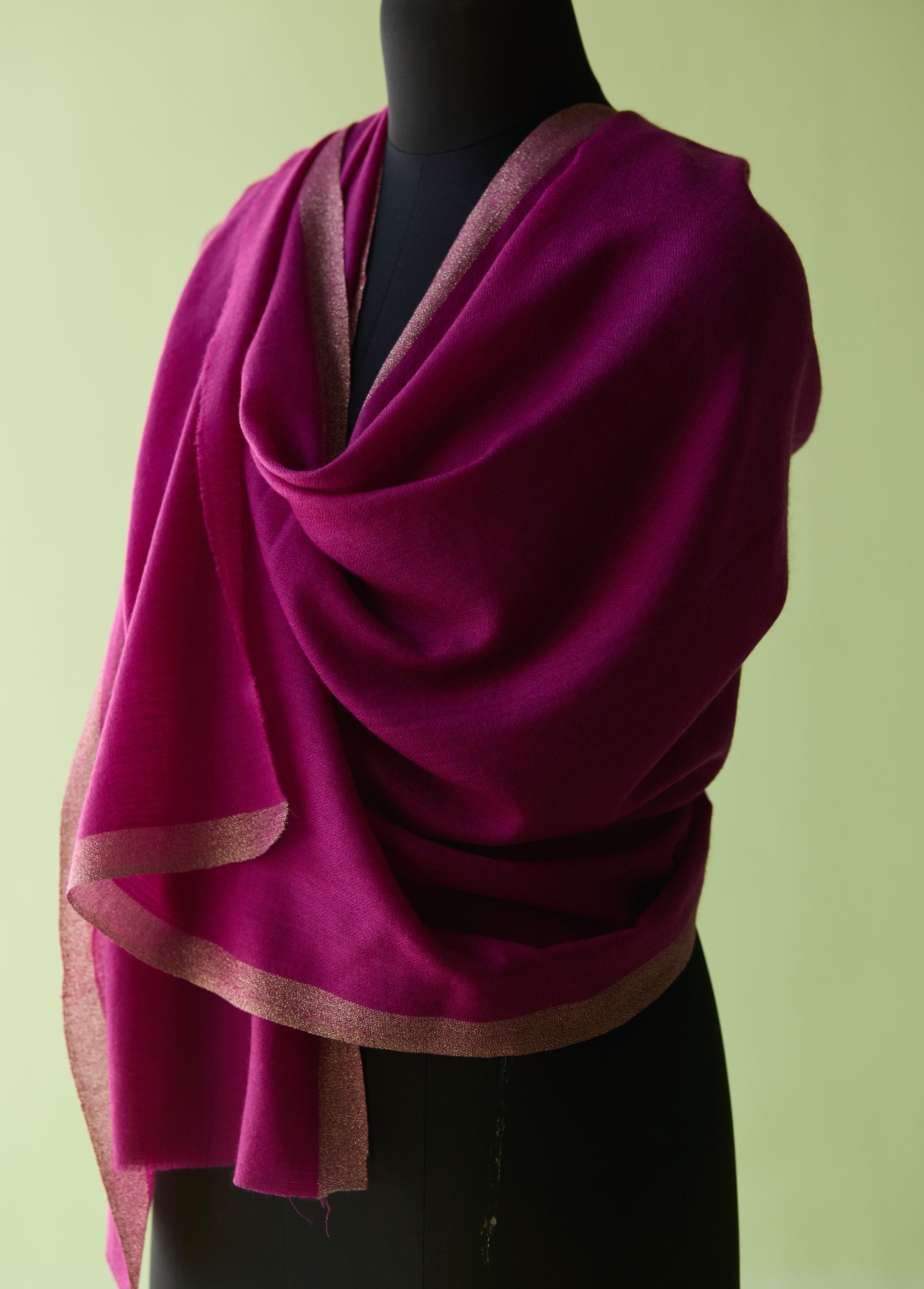 Rani Glow Fine Wool Zari Border Stole