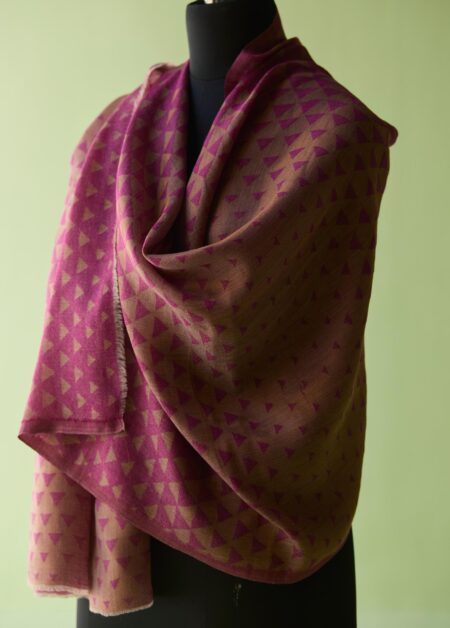 Rosewood Pyramid Fine Wool Stole