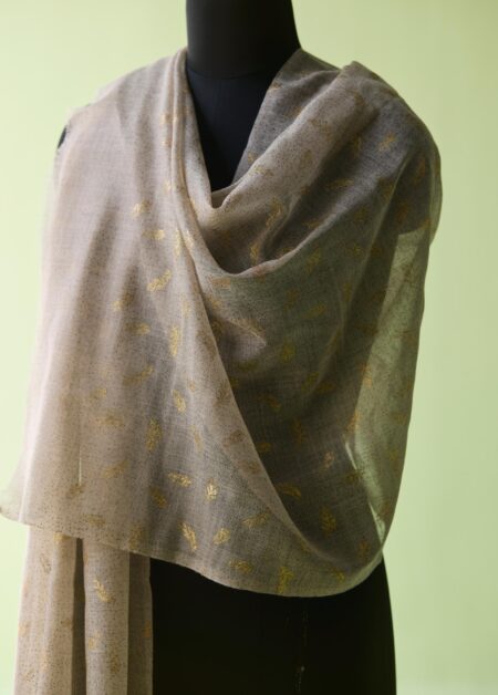 Gold Leaf Whisper Fine Wool Stole – Off-White