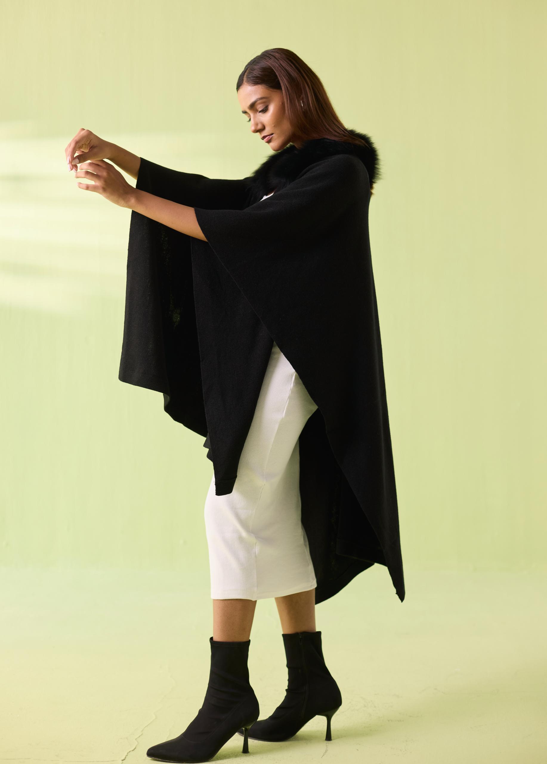 Black Luxe Fur-Collar Fine Wool Cape - Image 7